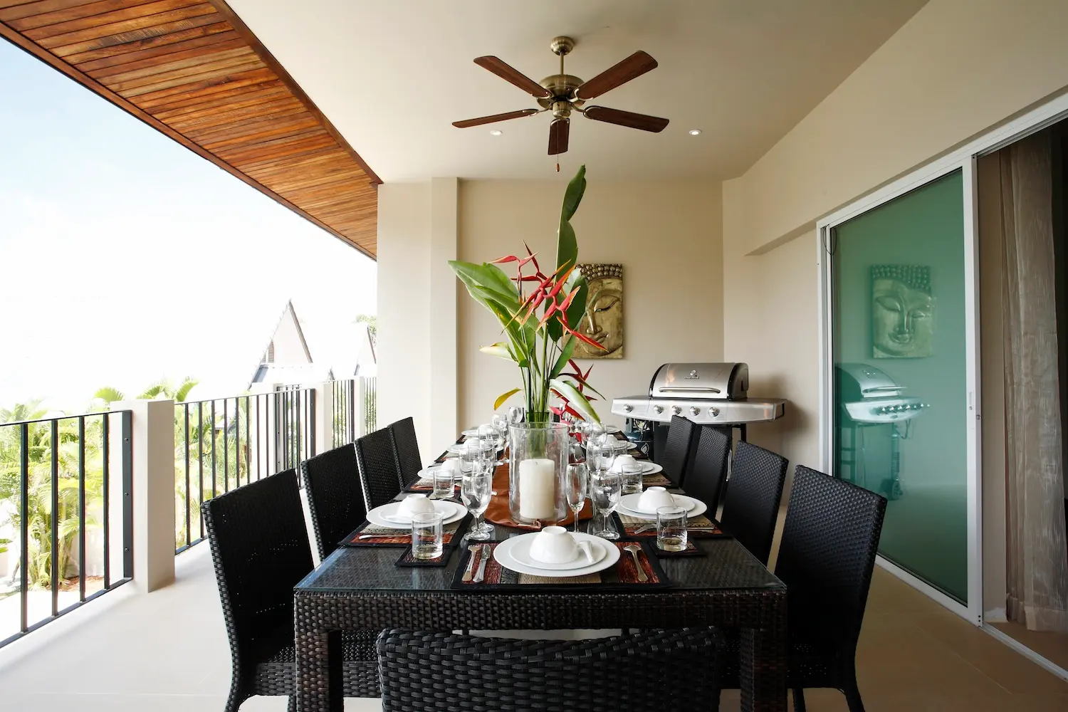 Amber Villa — Outdoor dining