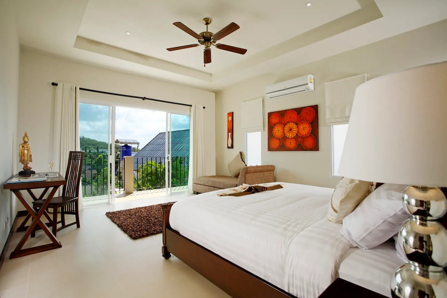 Amber Villa — Master bedroom
