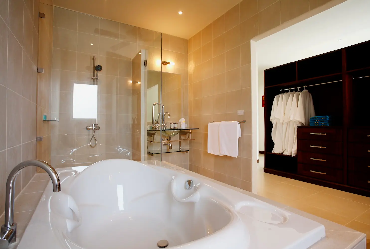 Amber Villa — Master bedroom