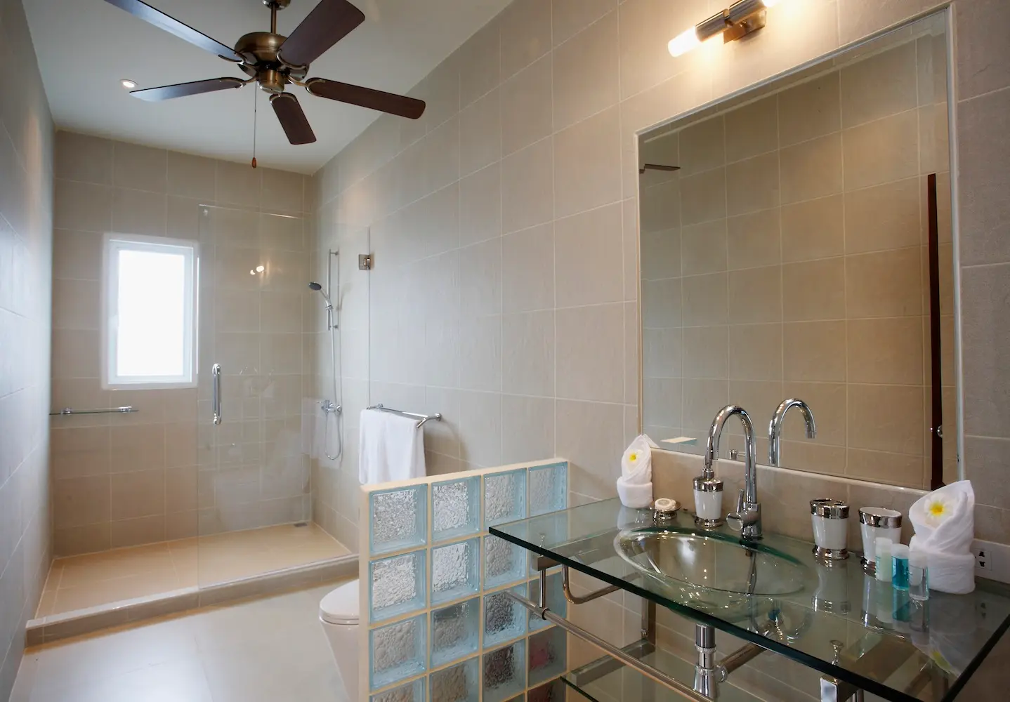 Amber Villa — Bedroom 1
