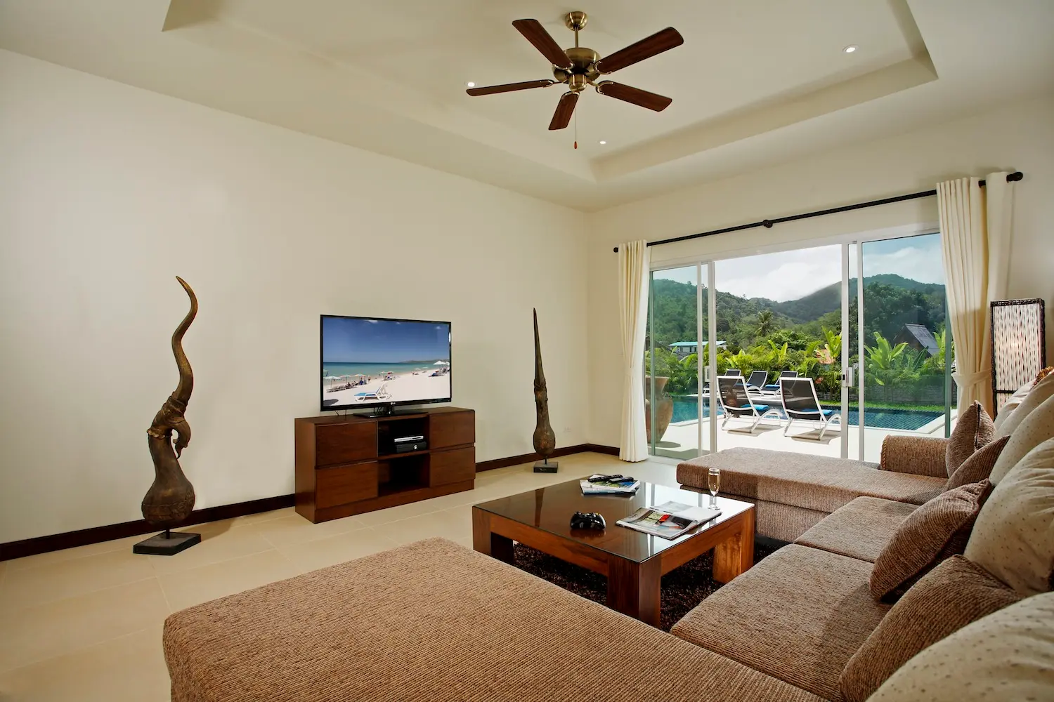 Amber Villa — Home cinema
