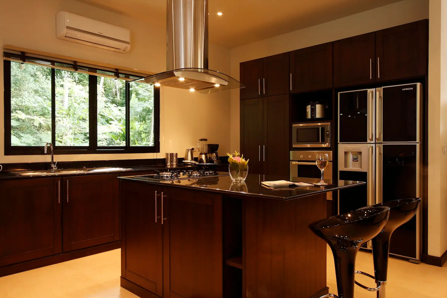Coral Villa — Kitchen