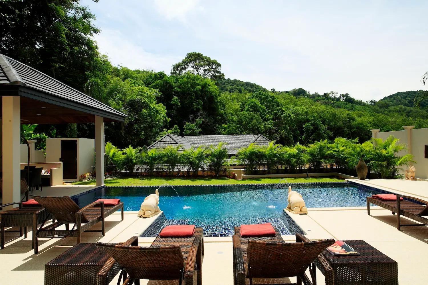Coral Villa — Private pool