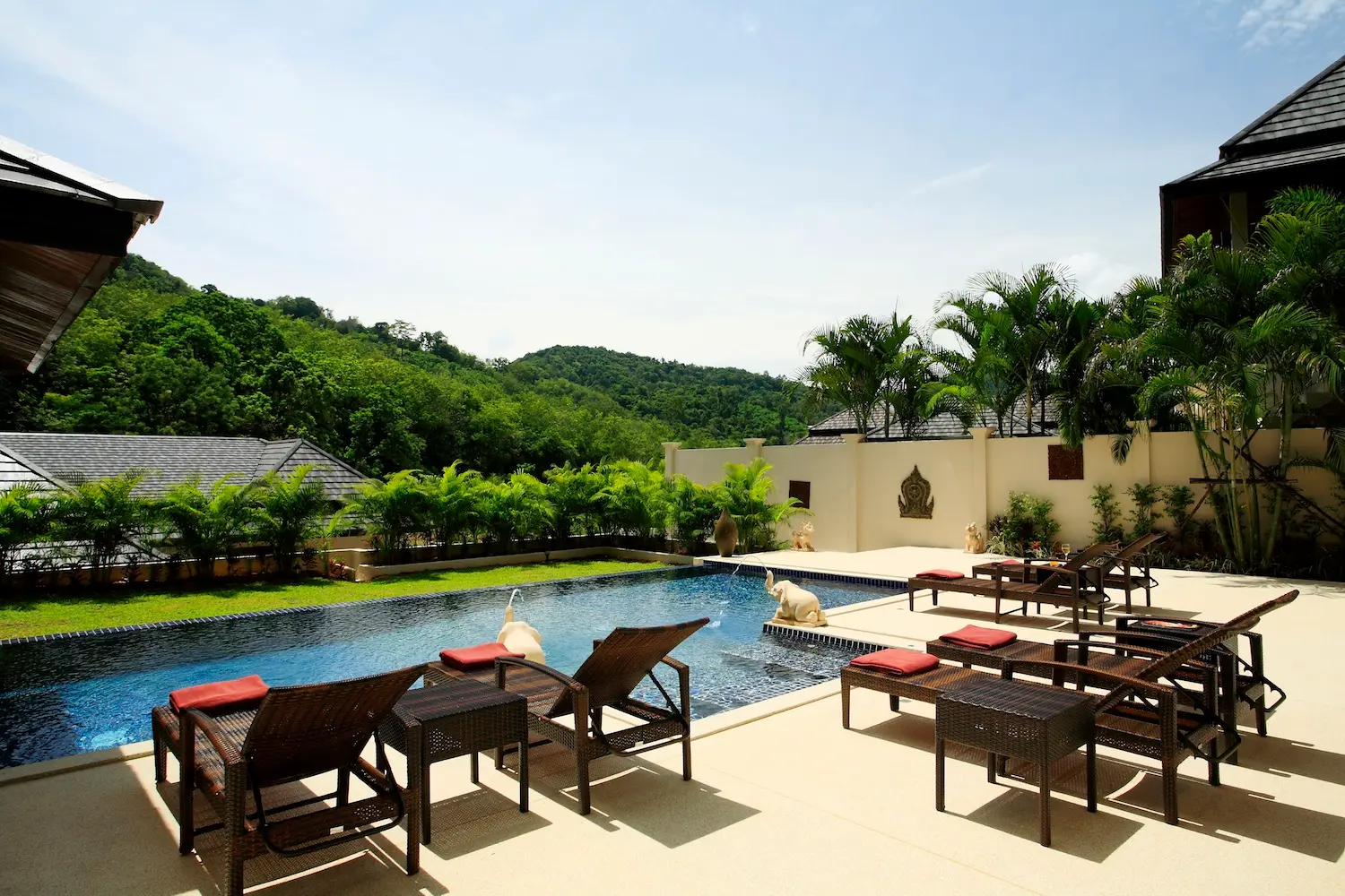 Coral Villa — Private pool