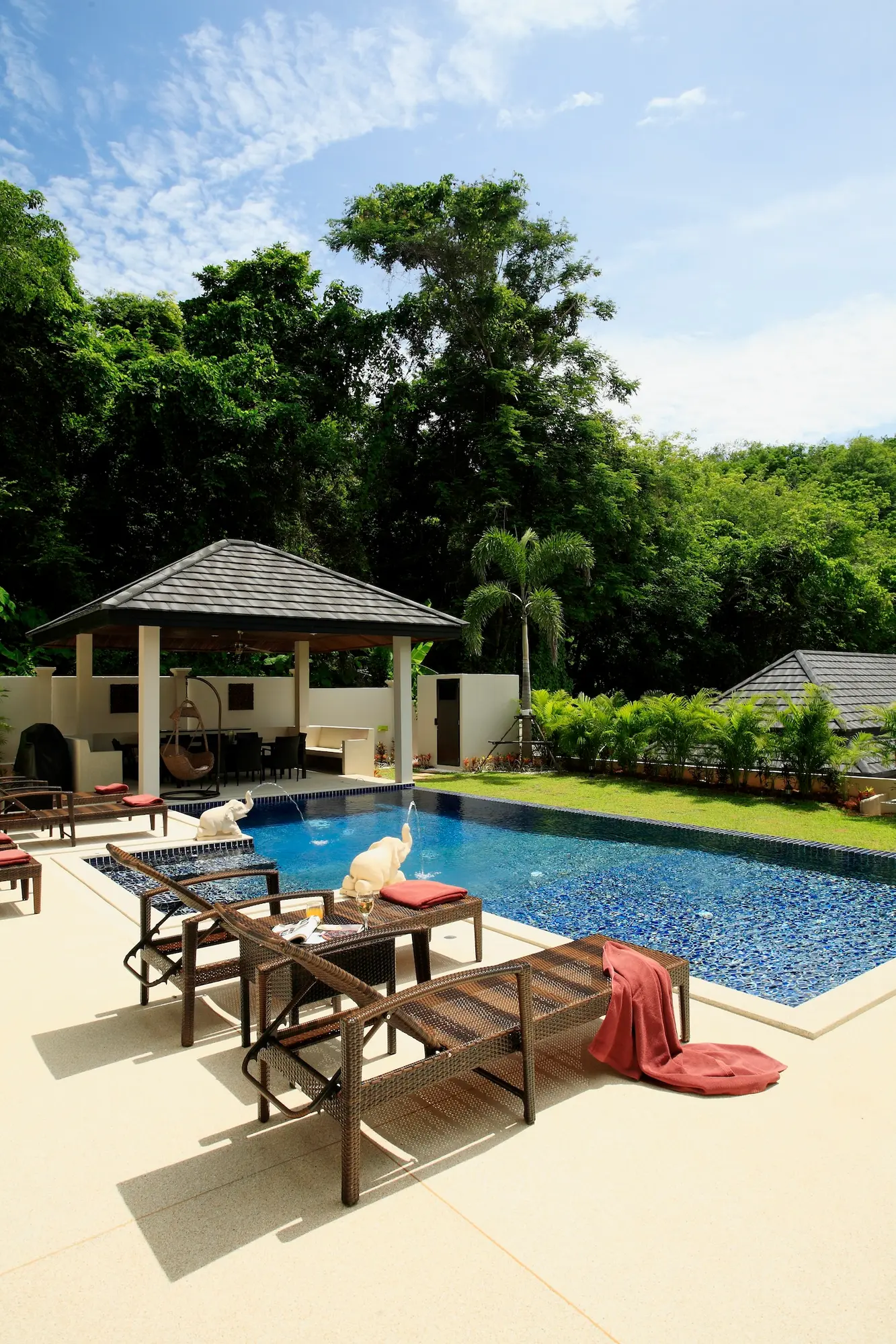 Coral Villa — Private pool