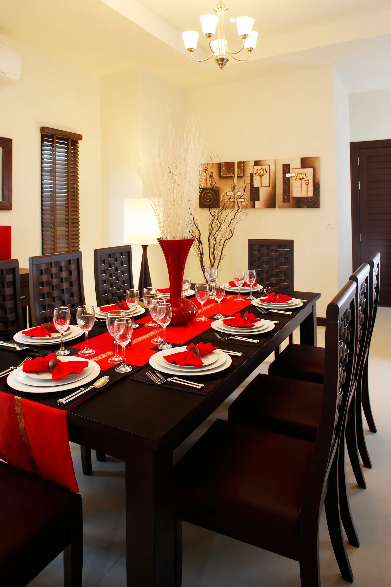 Crystal Villa — Dining area