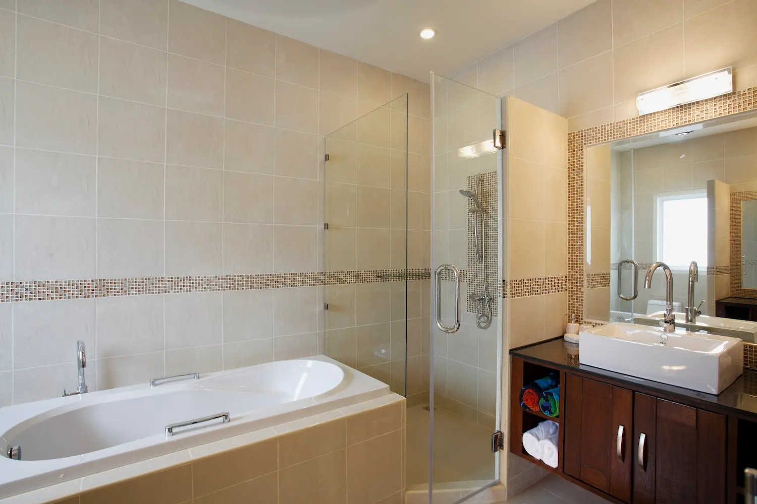 Diamond View — Bedroom 2