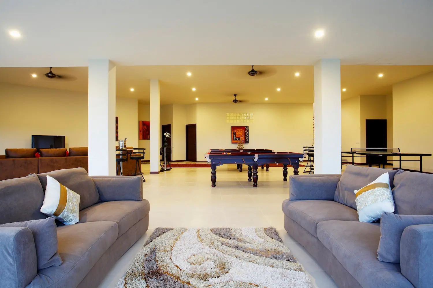 Diamond View — Games room