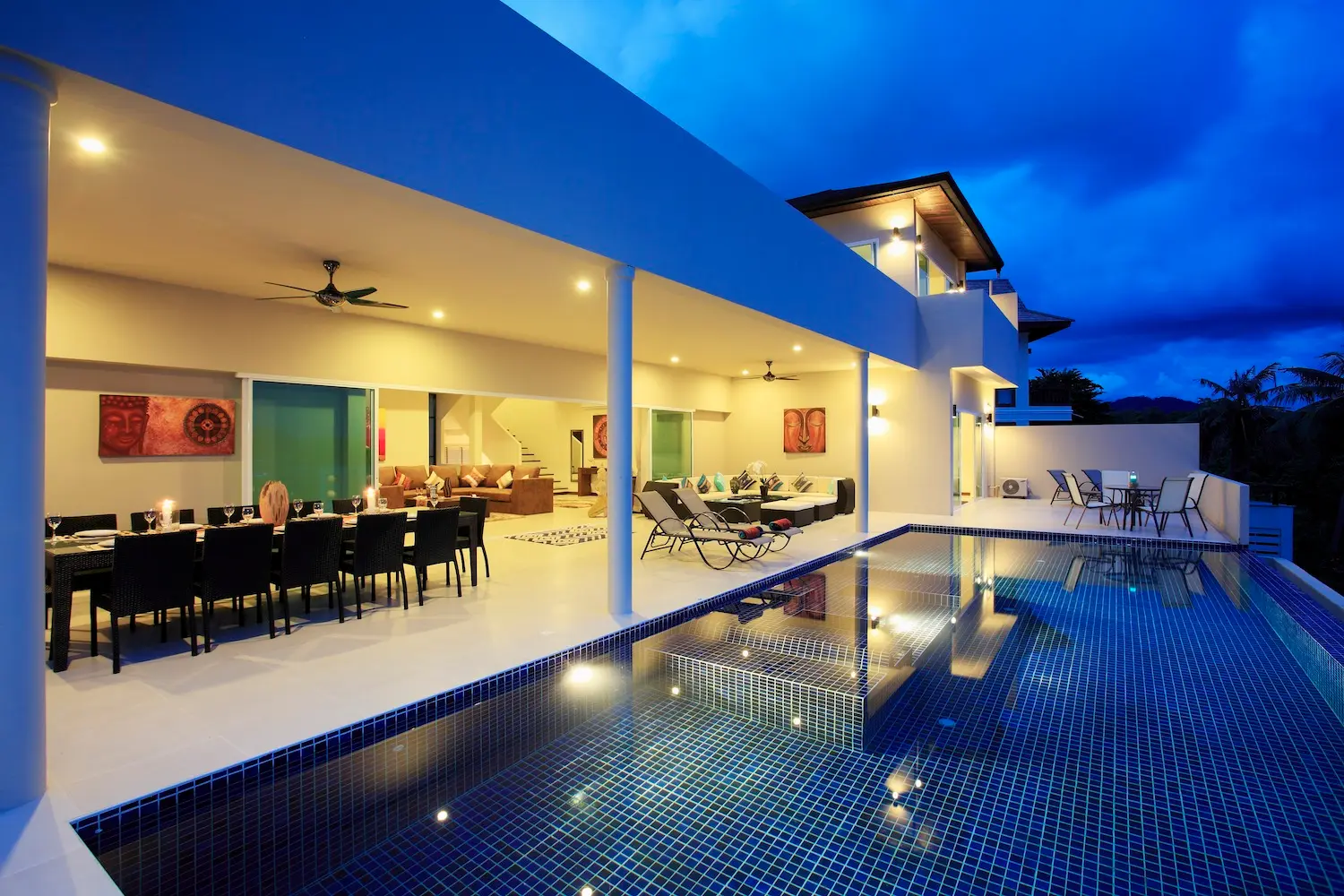 Diamond View — Pool at night