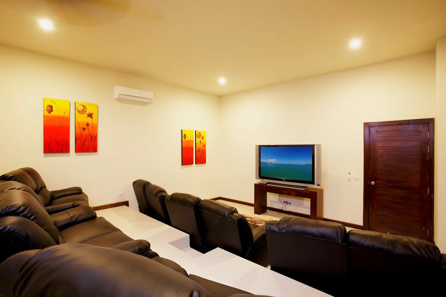 Diamond View — Home cinema