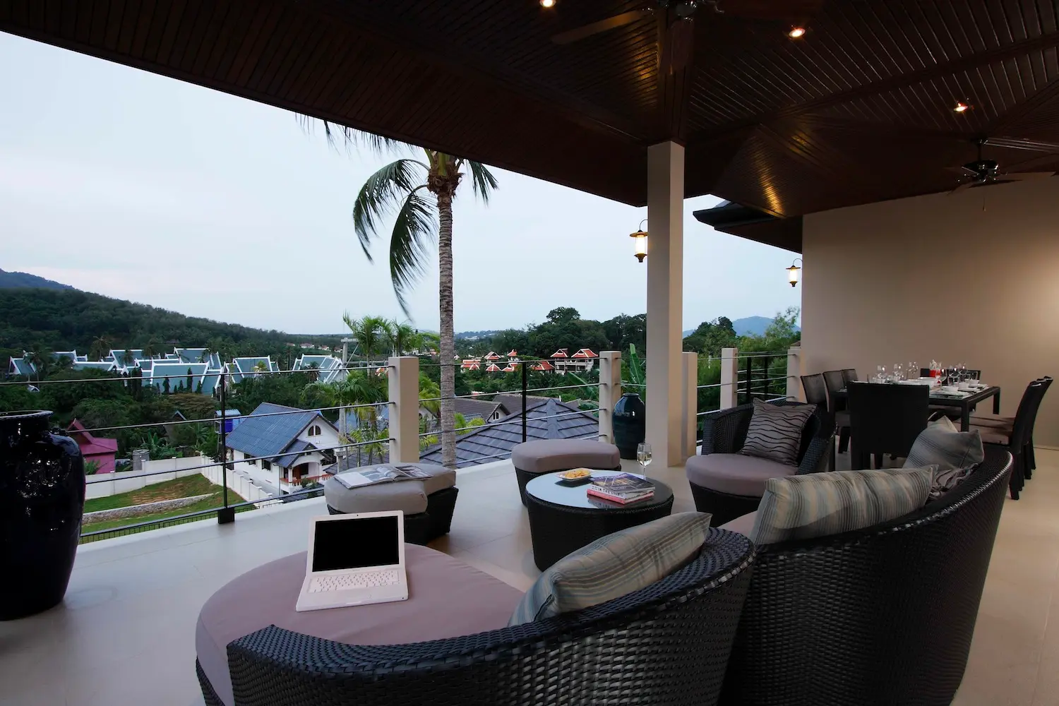 Emerald Villa — Living room
