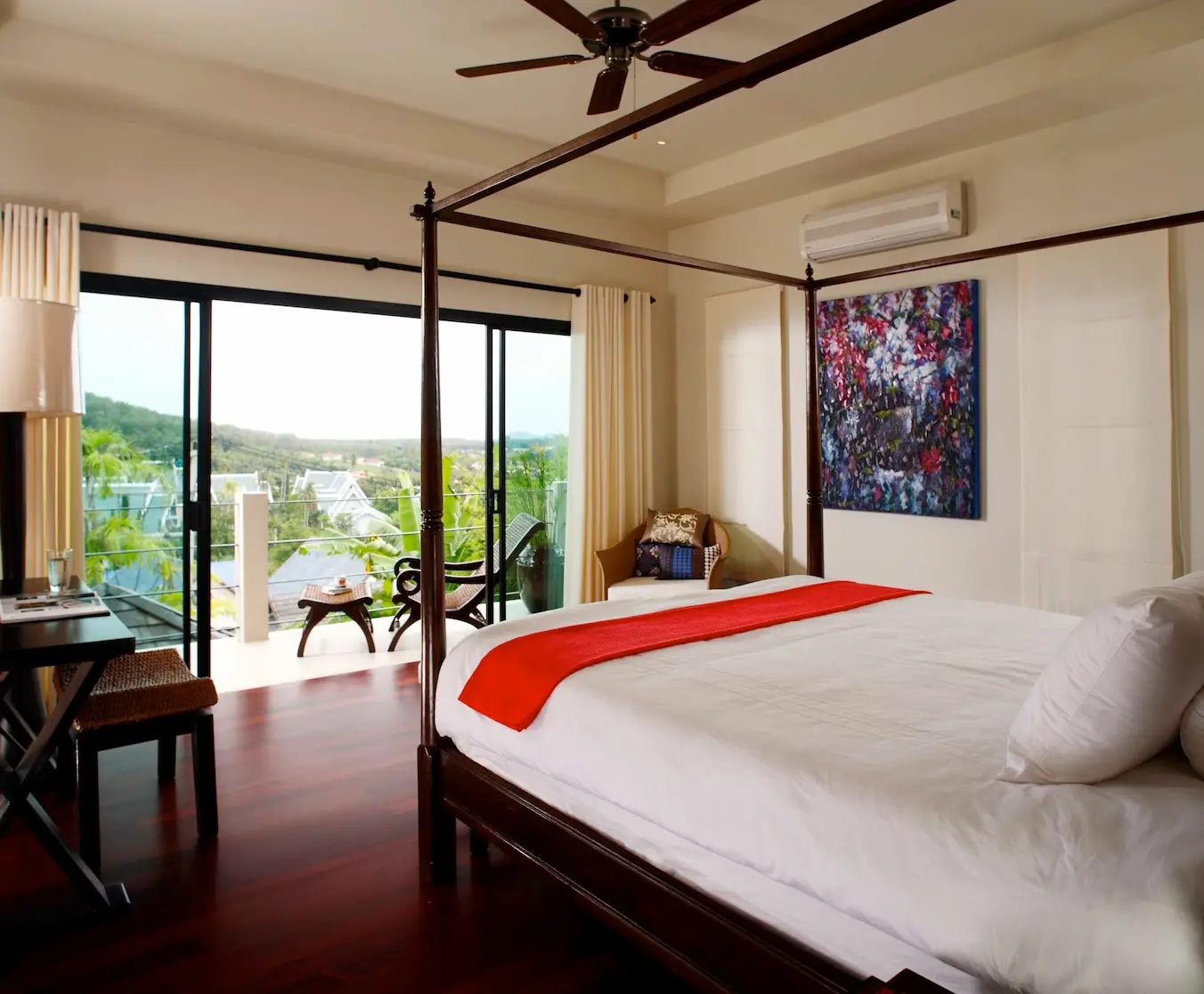 Emerald Villa — Bedroom