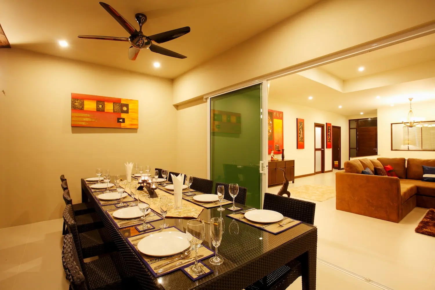 Gold Villa — Outdoor dining