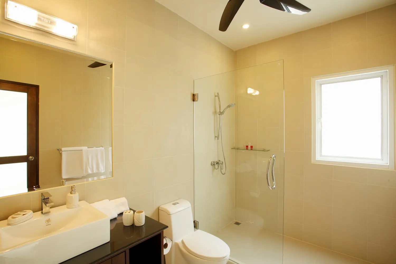 Gold Villa — Bedroom 2
