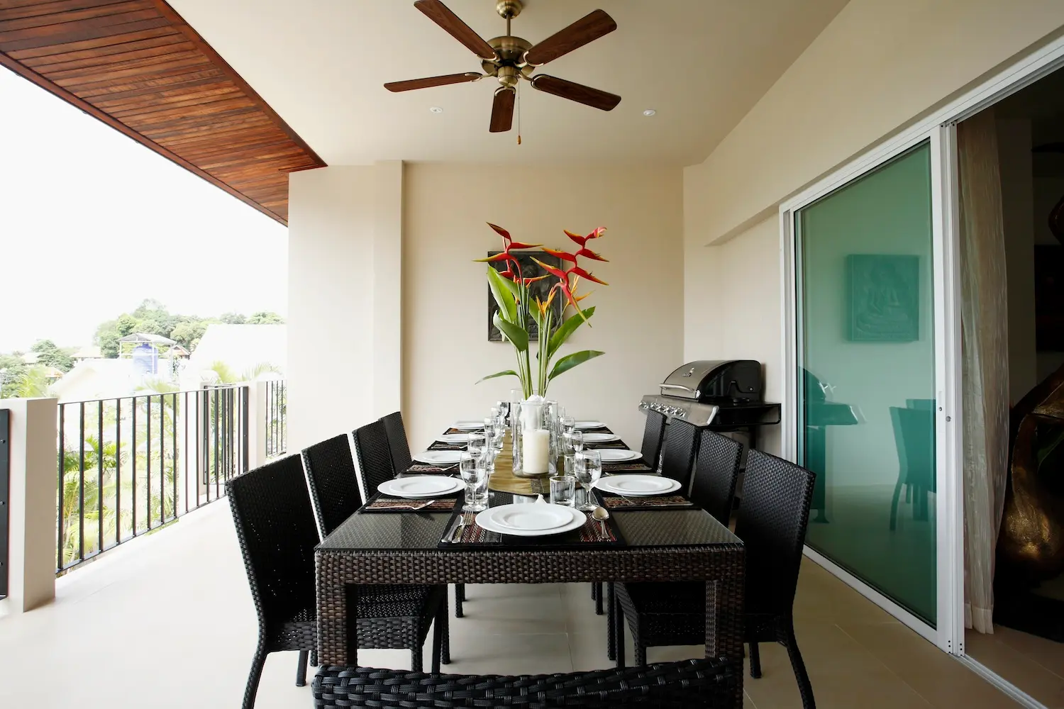 Jade Villa — Outdoor dining