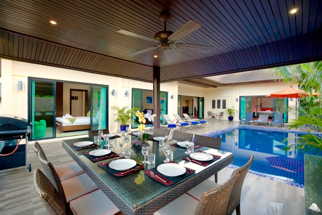 Moonstone Villa — Sala