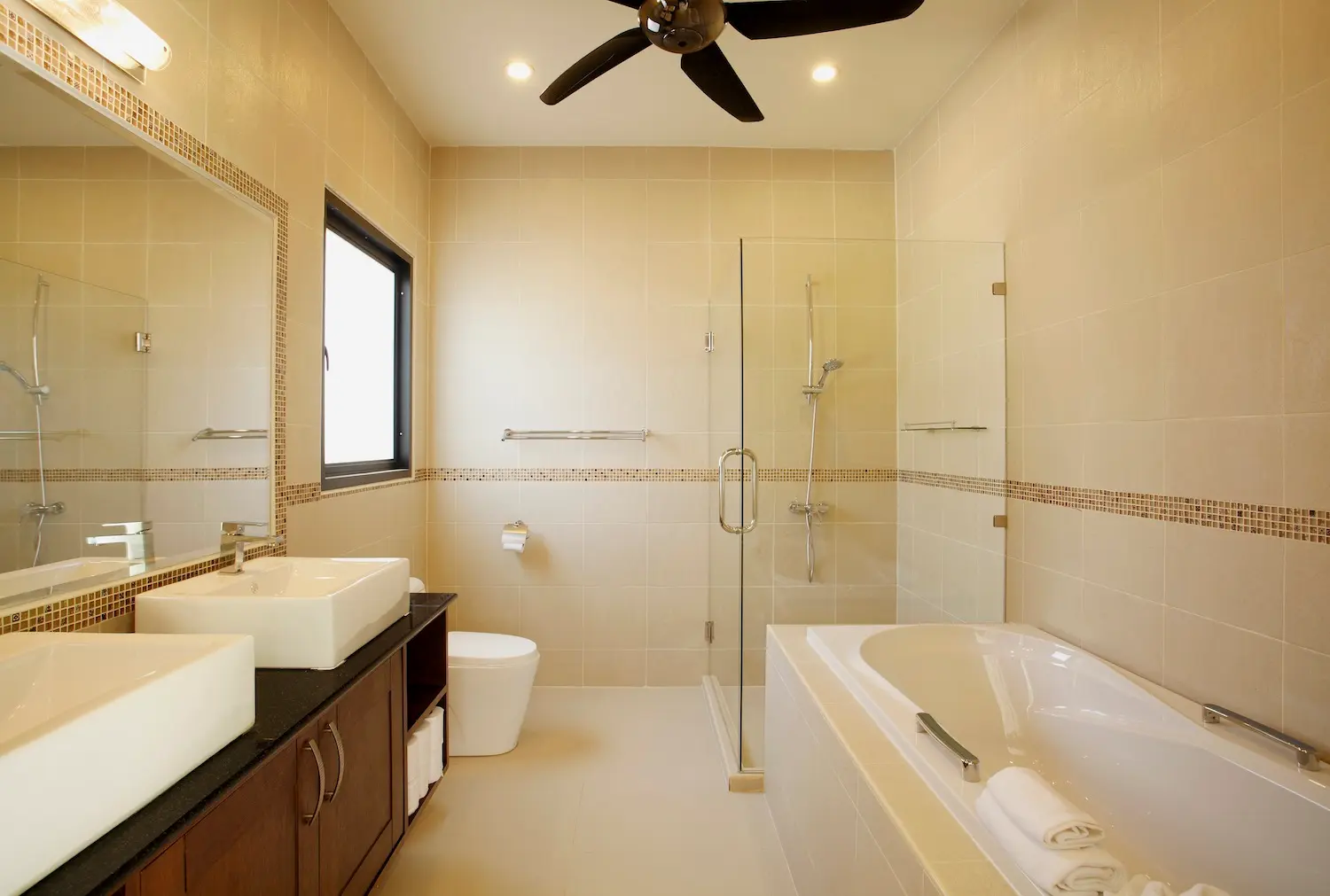 Onyx Villa — Bathroom
