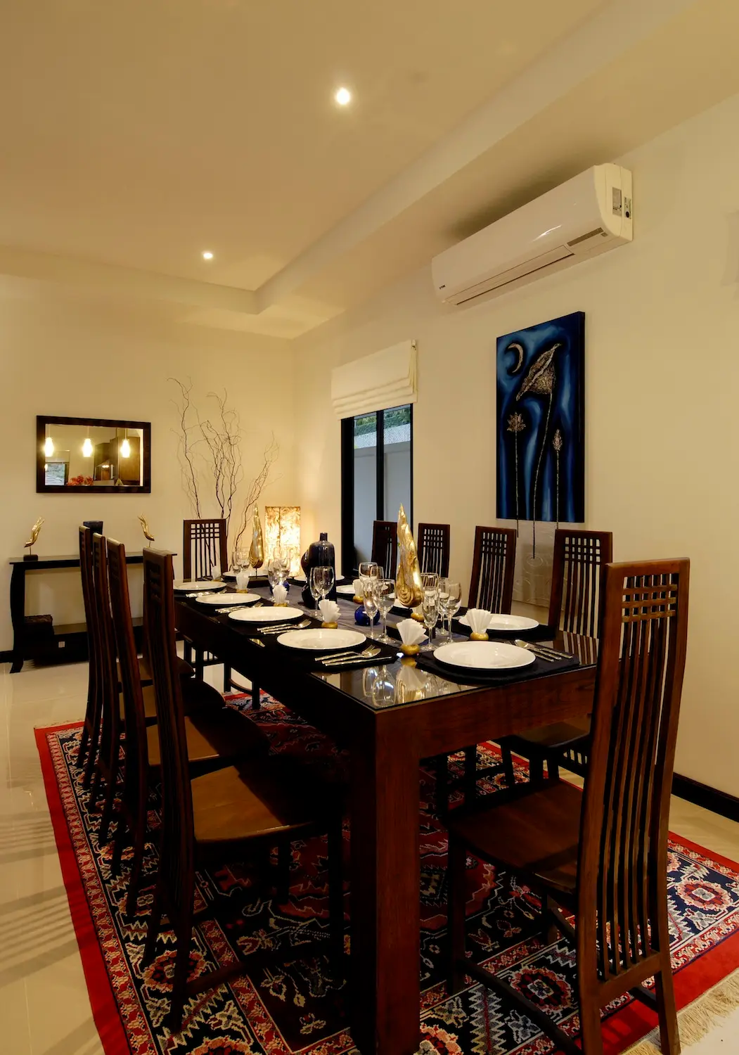 Pearl Villa — Dining area