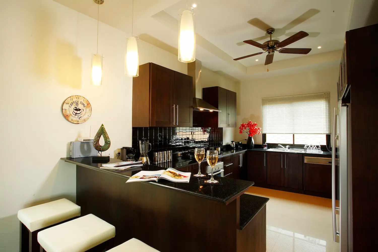 Pearl Villa — Kitchen