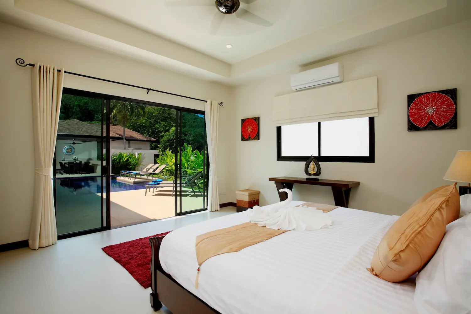 Ruby Villa — Bedroom 1