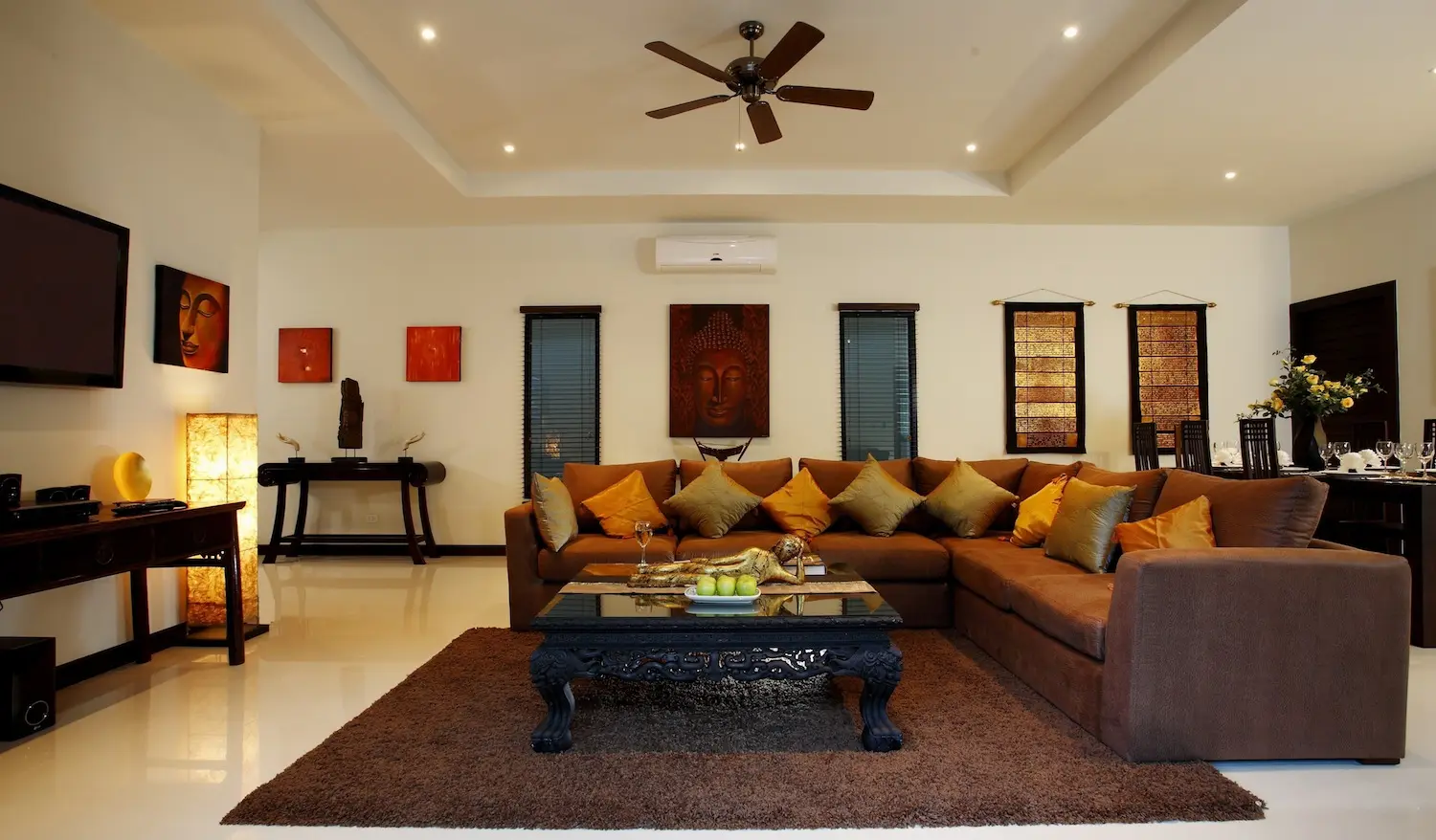 Sapphire Villa — Living room