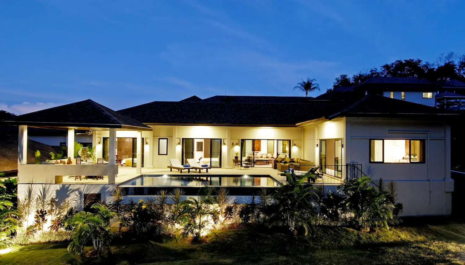 Sapphire Villa — Villa exterior