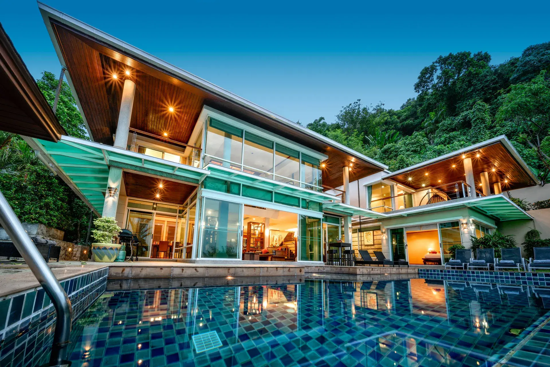 The Glass House — Villaen udefra
