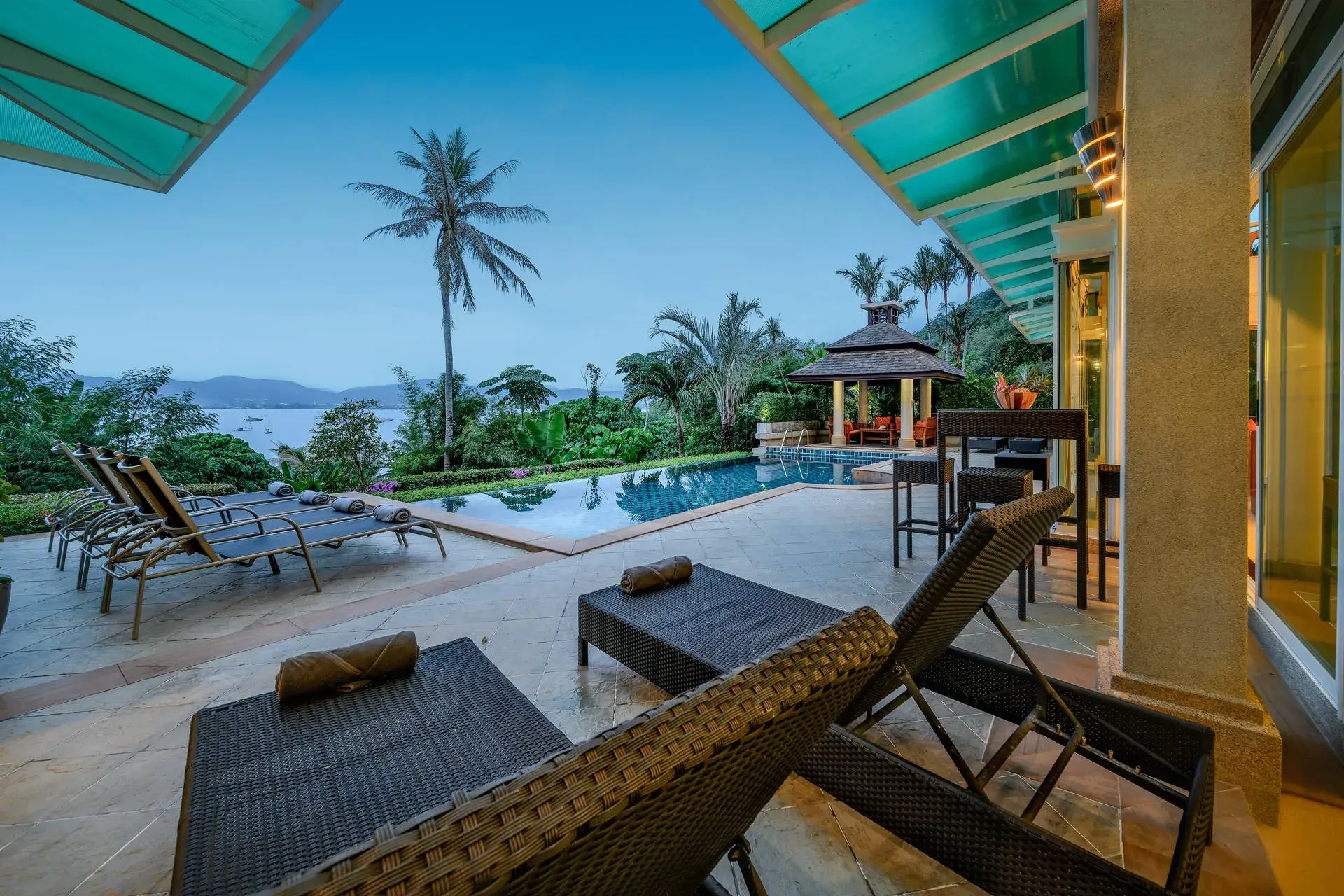 The Glass House — Privat pool