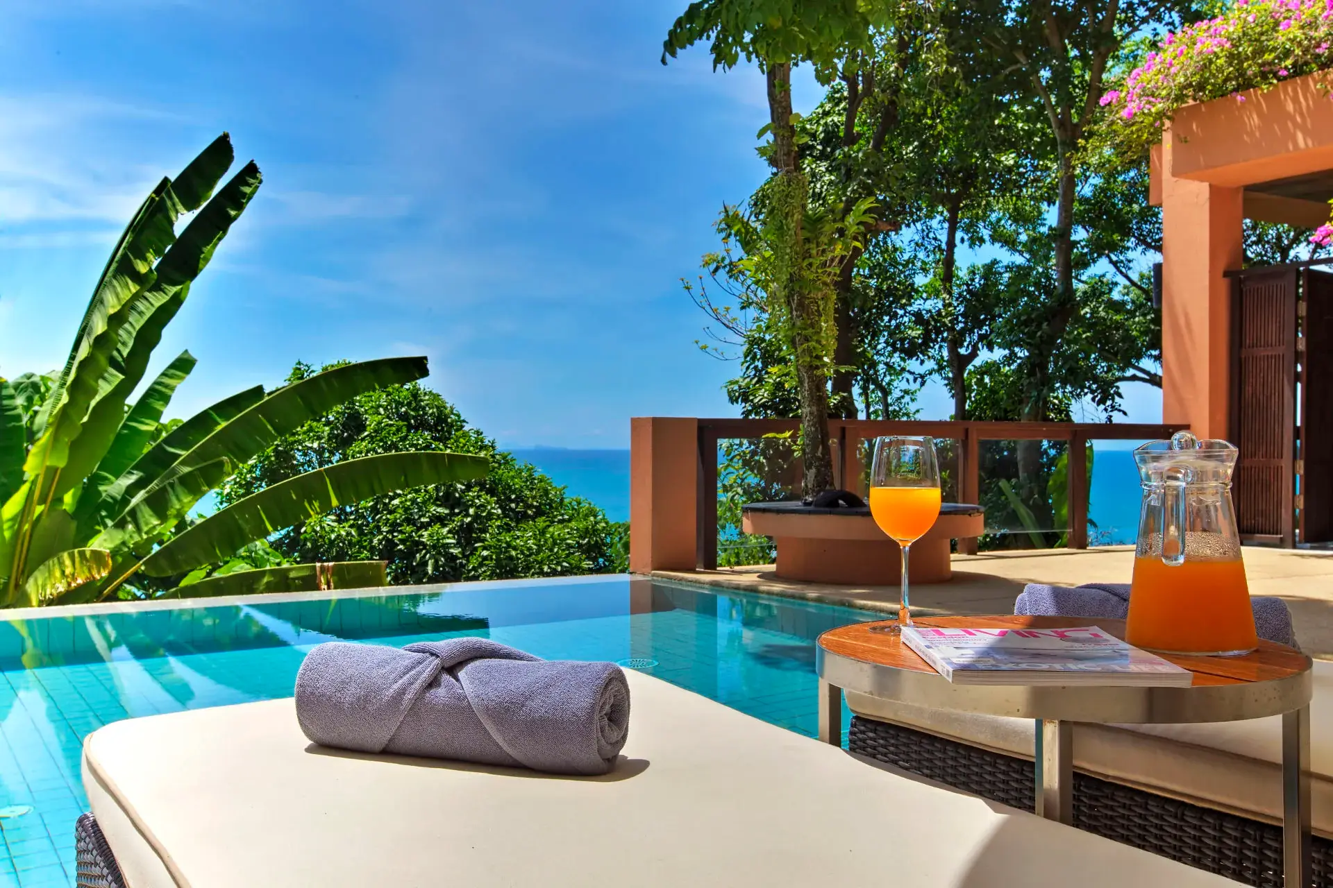 Villa Baan Panwa — Pool og udsigt
